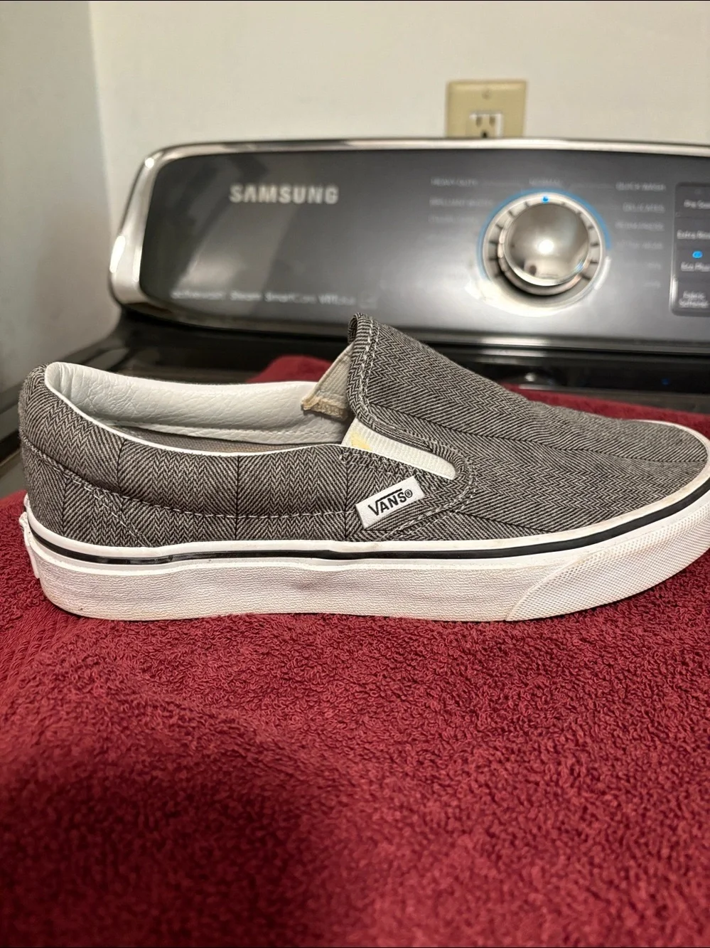 Vans Classic Slip Ons Herringbone Pattern Woman’s Sz 5.5